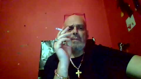 qwertyuiop22348015 online show from 04-18-26, 07:29