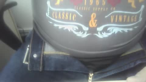 Snapshot of r0ckb3ar chatting on 10-13-25, 07:52 r0ckb3ar online show from 10-13-25, 07:52