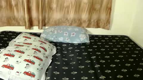 r153010 online show from 11-22-25, 08:52