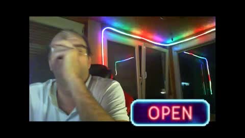 Snapshot of r_2d2_ chatting on 12-13-24, 09:30 dj mike online show from 12-13-24, 09:30