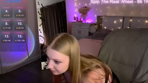 Rebecca  Becc online show from 11-15-25, 03:19