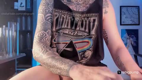 Snapshot of rabigcum chatting on 11-26-25, 05:03 Rabigpump online show from 11-26-25, 05:03