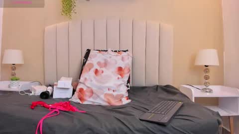 Rachel Donnelly online show from 01-18-26, 04:27