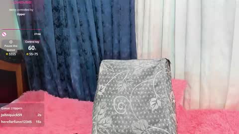 Snapshot of rachel_dubois chatting on 02-21-25, 04:40 Rachel online show from 02-21-25, 04:40