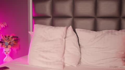 rachel_quinn_ online show from 01-12-25, 07:53