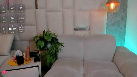 Snapshot of rachel_ruso chatting on 06-15-26, 05:31 RACHEL online show from 06-15-26, 05:31
