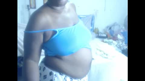 Snapshot of rachelexoticgirl chatting on 10-10-25, 05:50 rachelexoticgirl online show from 10-10-25, 05:50