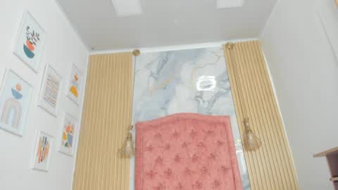 Snapshot of rachellesc chatting on 05-13-26, 12:24 rachellesc online show from 05-13-26, 12:24