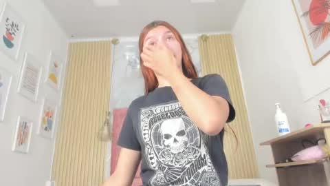 Snapshot of rachellesc chatting on 05-26-26, 12:12 rachellesc online show from 05-26-26, 12:12