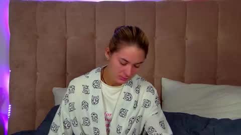 RachellSimpson online show from 09-17-25, 06:31