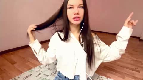 Snapshot of rachelpoisso chatting on 11-10-25, 09:19 Rachel online show from 11-10-25, 09:19