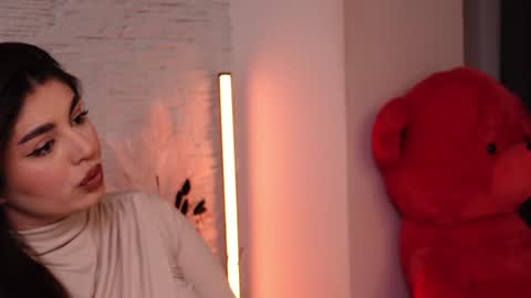 RachelSwaan online show from 01-28-25, 05:32