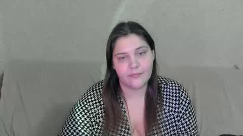 Snapshot of rachelwild chatting on 03-06-25, 03:56 RachelWild online show from 03-06-25, 03:56