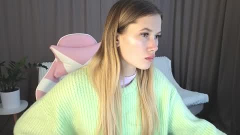 Rachel online show from 01-10-26, 07:43