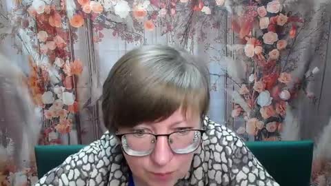 Snapshot of radachudna chatting on 04-21-26, 05:14 RadaChudna online show from 04-21-26, 05:14