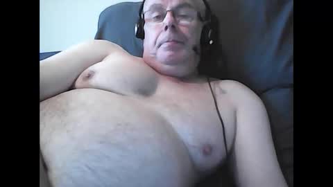 Snapshot of rader50 chatting on 11-22-25, 10:25 rader50 online show from 11-22-25, 10:25