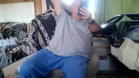 Snapshot of radiomantim chatting on 06-08-26, 02:50 Radioman for fun online show from 06-08-26, 02:50