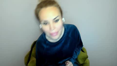 Radmila Star online show from 10-16-25, 02:40