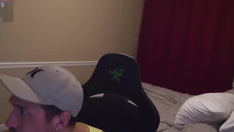 Snapshot of rado970 chatting on 11-12-25, 06:25 Lauren online show from 11-12-25, 06:25