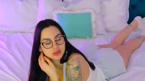 sweet peach online show from 02-16-26, 07:04