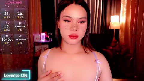 Snapshot of raeganclinton chatting on 09-11-25, 12:11 raeganclinton online show from 09-11-25, 12:11