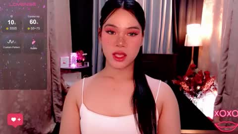 Snapshot of raeganclinton chatting on 09-30-25, 11:32 raeganclinton online show from 09-30-25, 11:32