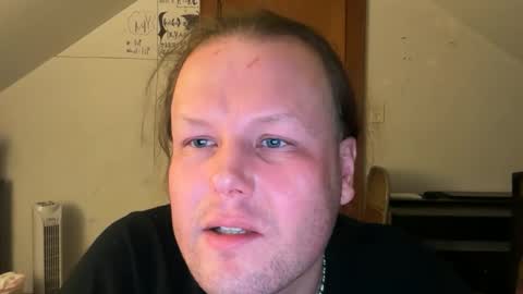 Snapshot of raeganv chatting on 02-12-26, 11:44 raeganv online show from 02-12-26, 11:44
