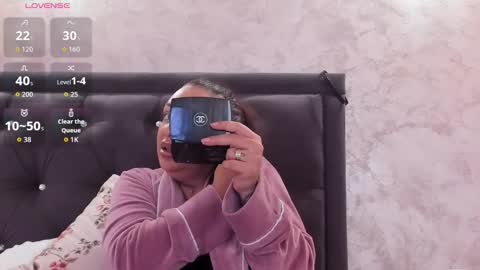 Snapshot of raelledarkstar chatting on 11-26-25, 08:48 raelledarkstar online show from 11-26-25, 08:48