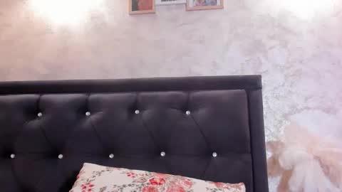 raelledarkstar online show from 03-24-26, 01:05