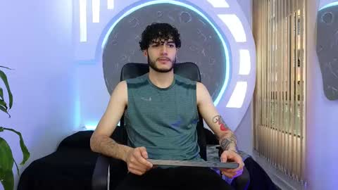 R A F A E L online show from 09-26-25, 09:41