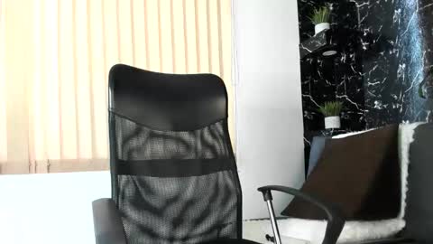 R A F A E L online show from 11-22-25, 08:19