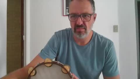 Snapshot of rafaelsel chatting on 12-17-25, 03:29 Big Uncle Jungle online show from 12-17-25, 03:29