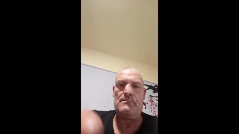 Snapshot of ragingzef69 chatting on 05-03-26, 01:44 Bigthickdickinvic online show from 05-03-26, 01:44