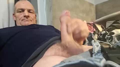 Snapshot of ragingzef69 chatting on 05-11-26, 07:33 Bigthickdickinvic online show from 05-11-26, 07:33