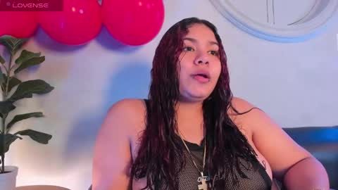 Snapshot of raichell_sweet_curvy chatting on 06-10-26, 03:18 raichell_sweet_curvy online show from 06-10-26, 03:18