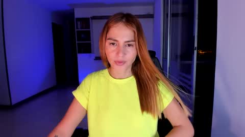 Jennyindependent model . online show from 02-05-25, 12:10