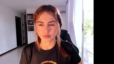 Jennyindependent model . online show from 09-15-25, 08:20