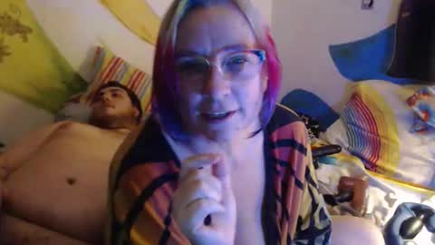 RainbowNLucky online show from 12-22-25, 05:37