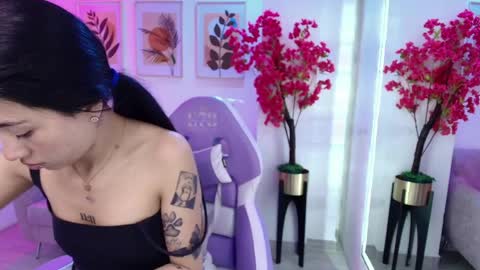 Snapshot of rainy_doll chatting on 06-06-26, 11:48 Rainy online show from 06-06-26, 11:48