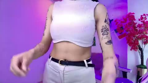 Snapshot of rainy_doll chatting on 06-19-26, 11:25 Rainy online show from 06-19-26, 11:25