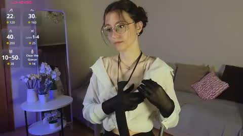 Snapshot of rainybella chatting on 06-13-26, 07:17 rainybella online show from 06-13-26, 07:17