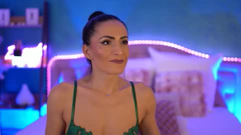 RaisaVawn online show from 03-17-26, 06:50