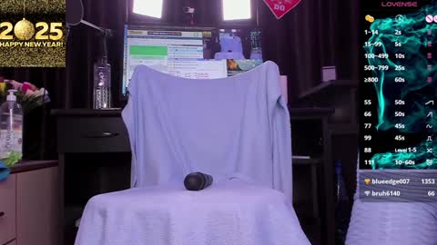 Laura online show from 01-05-25, 08:43