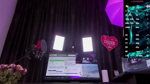 Laura online show from 03-22-26, 03:43