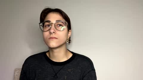 Snapshot of raiyvyn chatting on 01-30-25, 04:16 Ray Ray online show from 01-30-25, 04:16