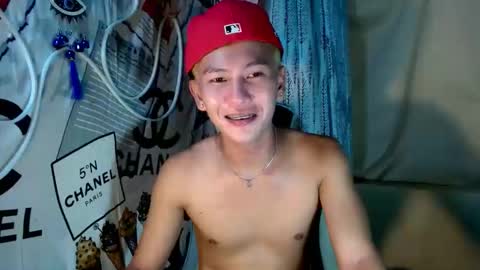 ralfhuge24 online show from 12-04-25, 07:39