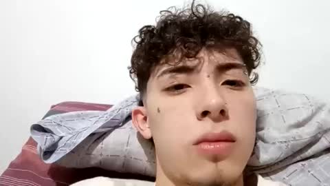 Snapshot of ramiroo2312 chatting on 09-21-25, 09:05 ramiroo2312 online show from 09-21-25, 09:05