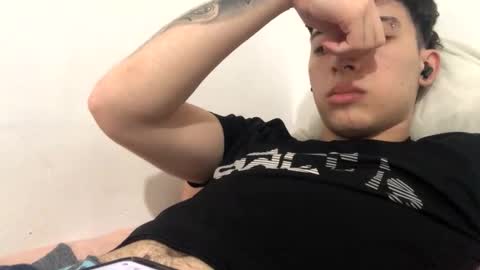 Snapshot of ramiroo2312 chatting on 11-15-25, 02:42 ramiroo2312 online show from 11-15-25, 02:42