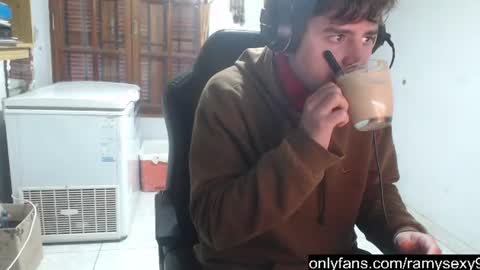 Snapshot of ramisexyloveyou chatting on 06-30-26, 12:17 Ramiro online show from 06-30-26, 12:17