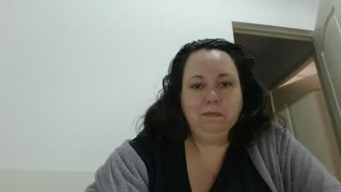 Snapshot of ramosjan chatting on 12-15-25, 05:44 Rachel Gabrini online show from 12-15-25, 05:44